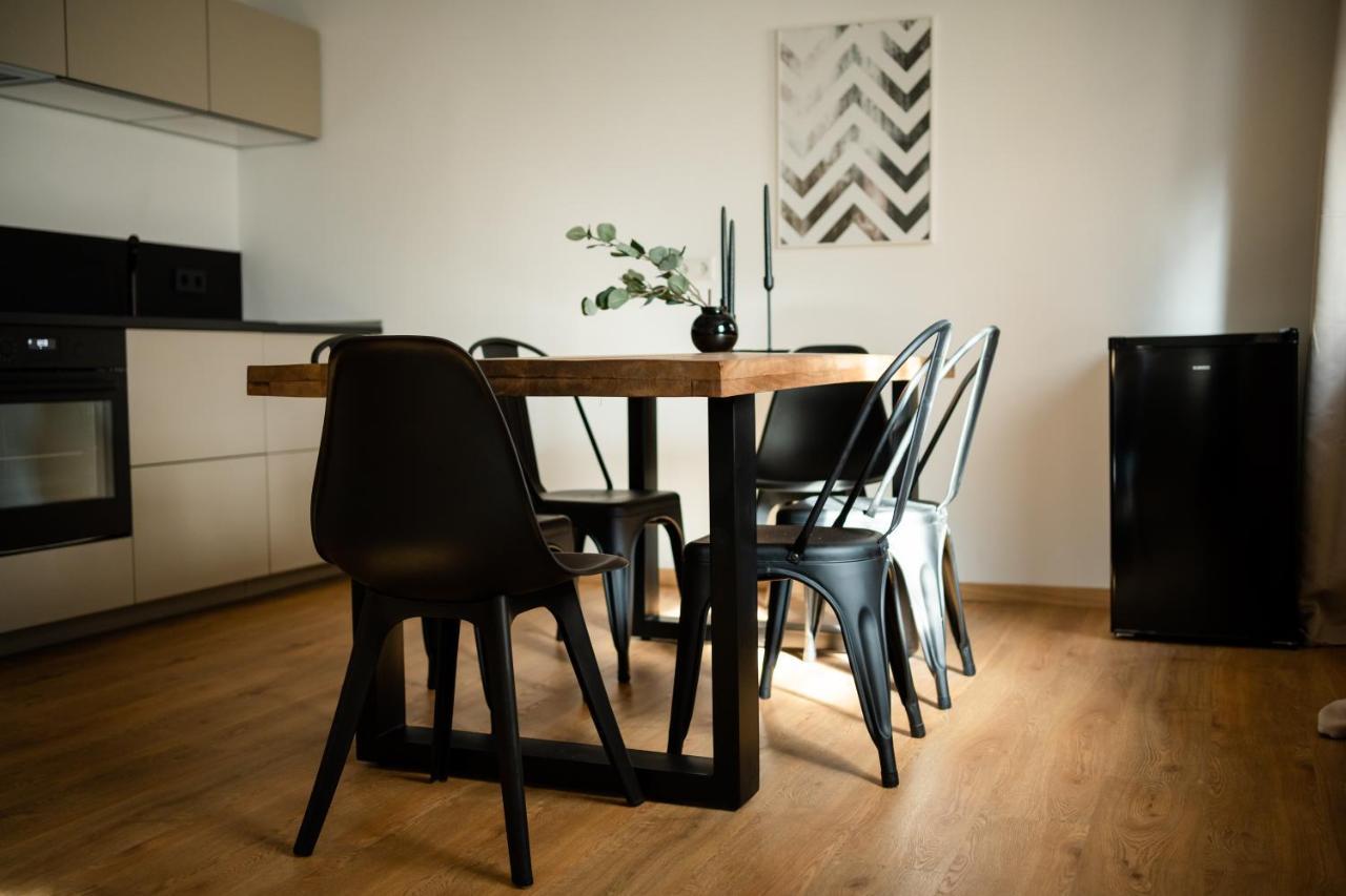 Oldtown With 2 Bathrooms Apartment